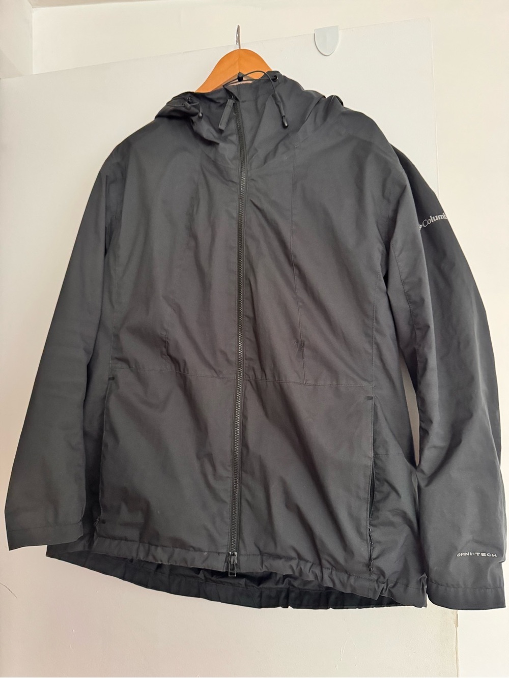 Columbia Women's Black Hooded Raincoat
